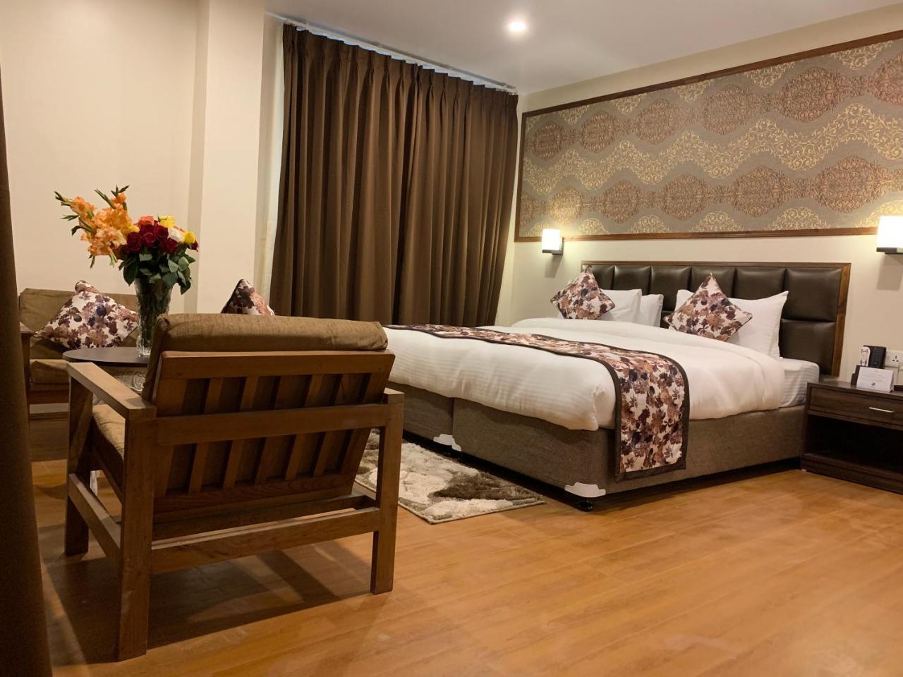 Hotel The Aryan Regency à Pelling Extérieur photo